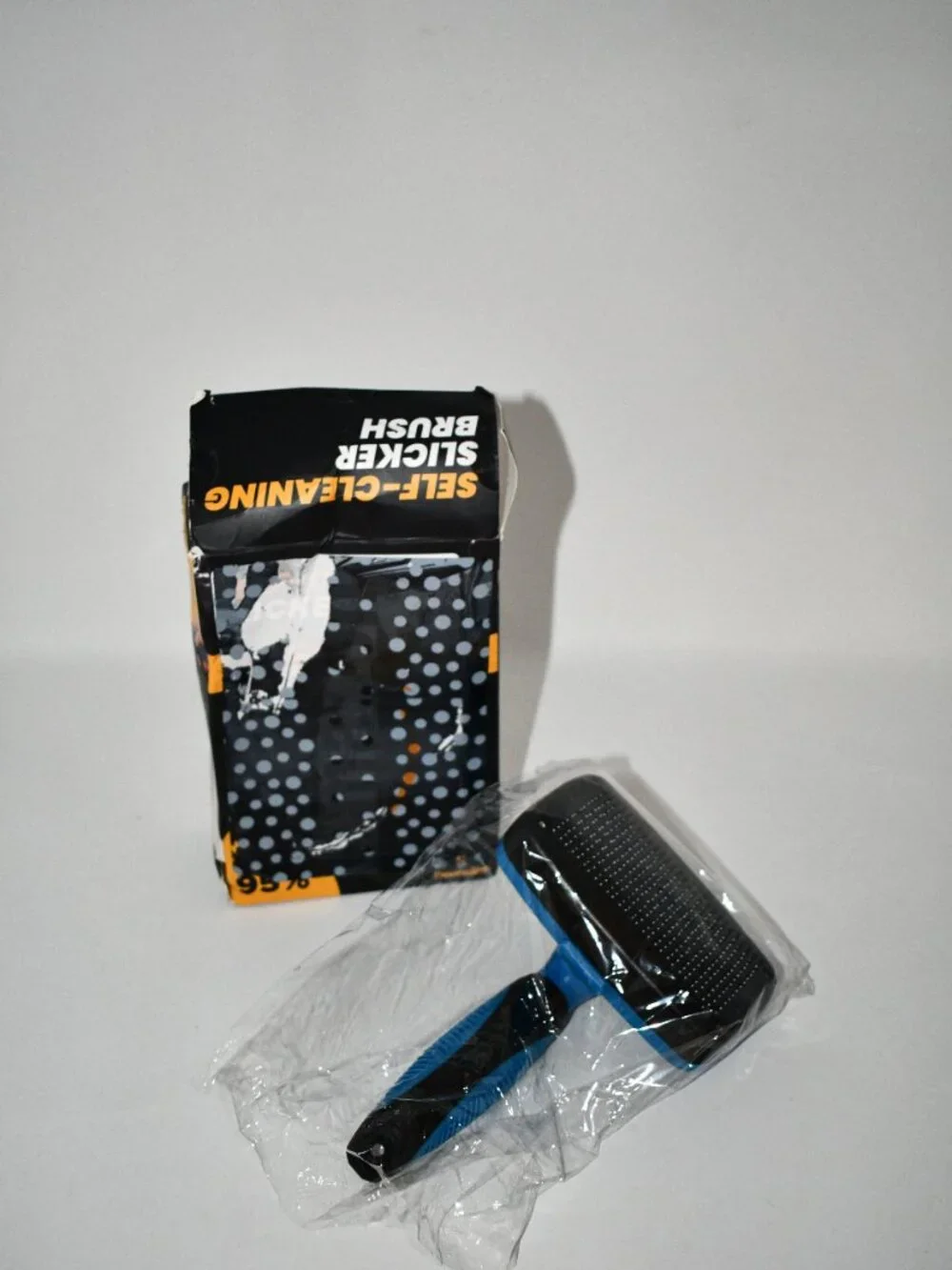 Pawradise Self-Cleaning Slicker Brush for Dogs & Cats Pet Grooming Blue & Black